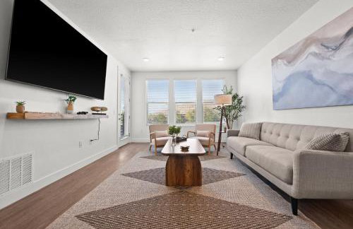 Modern Downtown 2BR 2BA Near Delta Center with Fire Pit BBQ and City Views - Photo 21