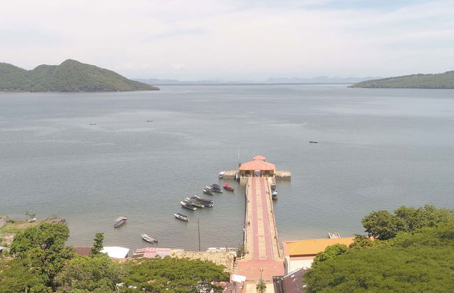 Traslado hasta La Unión en lancha rápida por el Golfo de Fonseca - Foto 1