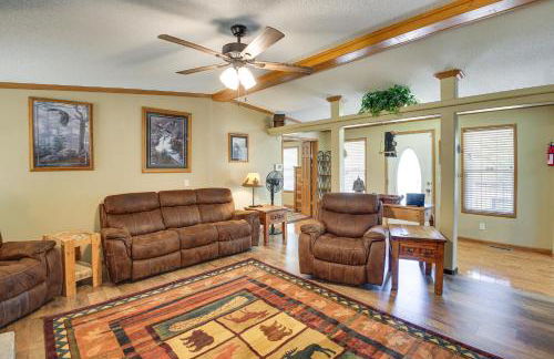 Lakefront Arkansas Home with Dock and Sunroom - Foto 5