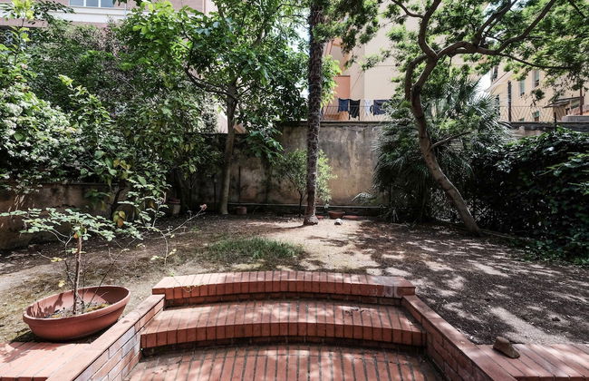 Lush Garden Steps Away from Great Park - Foto 37