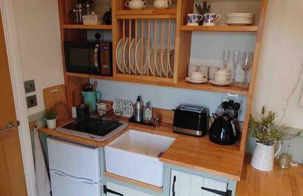 Delightful cosy shepherd's hut at Victorian Station - Foto 8