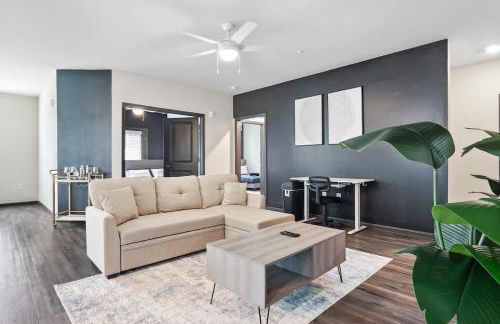 3BR King Bed Balcony North Raleigh - Foto 18