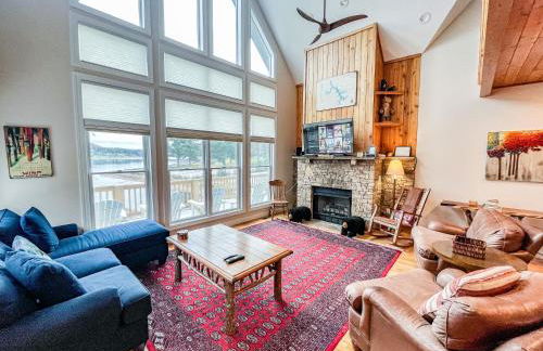 Lakefront Home Near Wisp with Great Location Dock Slip Hot Tub - Foto 4