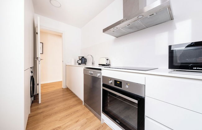 AinB Barcelona Sants Apartments - Photo 62