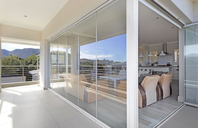 Ocean View Family Beach House - Foto 32