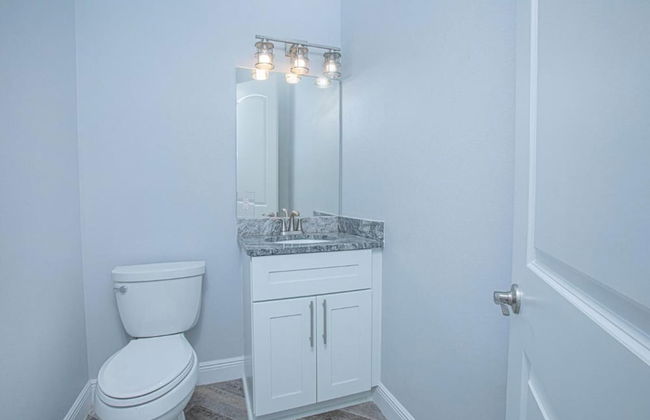 Stunning Luxury Mediterranean-style Private Oasis! - Foto 11