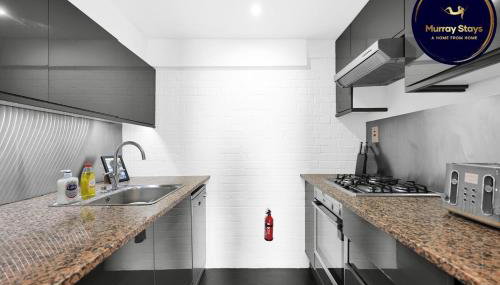 Large Industrial Style 2 Bedroom Apartment Short Term Rental & Flexible Renting Canary Wharf With Free WiFi - Foto 4