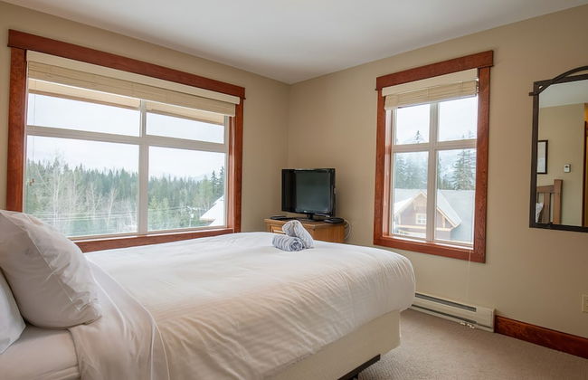 Timberline Lodges by Fernie Lodging Co - Photo 69