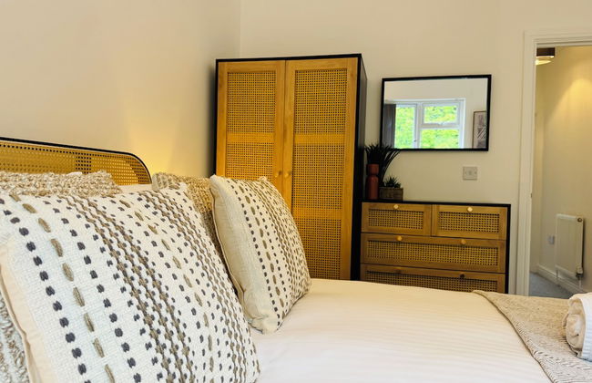 Spacious One Bed Apt With Scenic Views - Foto 1