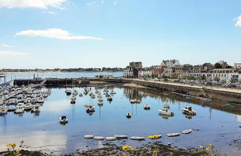 Gorgeous Apartment In Concarneau - Photo 33