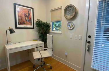 Nawlins vibe with rooftop verandah near Riverwalk and downtown - Foto 2