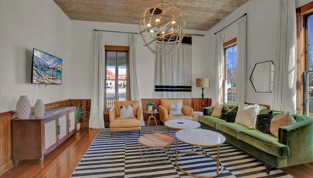 Gorgeous Home 1 Blk From Main With Hot Tub & Fire Pit! - Foto 2, Imagen principal