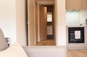 Studio Flat Above MK Station - Foto 8