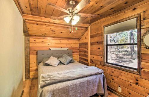 Deck and Grill Pet-Friendly Lakeside Cabin - Foto 23