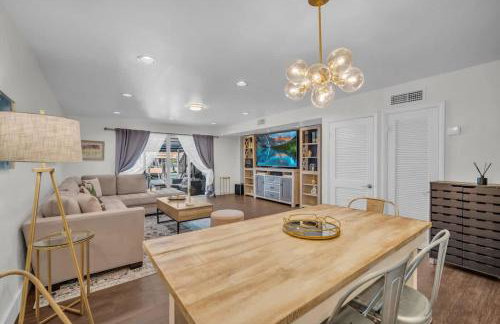 Vista Mar Scenic 3BR Family Waterfront w Private Dock - Foto 17