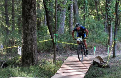 Lakefront Cabin with Fire Pit in Carbondale, Illinois - Foto 17
