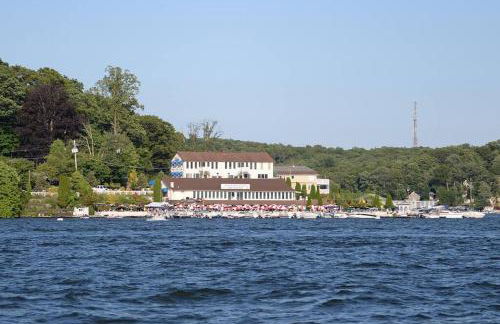 3 Acre Lake Paradise Swimming Pool & Jacuzzi HotTub! - Foto 70