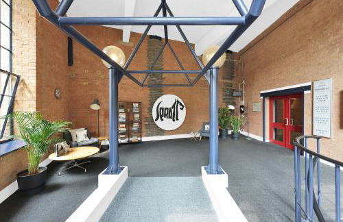 Large Industrial Style 2 Bedroom Apartment Short Term Rental & Flexible Renting Canary Wharf With Free WiFi - Photo 26