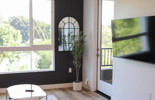 Bright & Cozy Getaway with Pool Free Parking 10 mins Disneyland - Foto 69