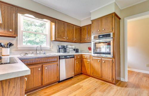 Decatur Vacation Rental with Patio! - Foto 6