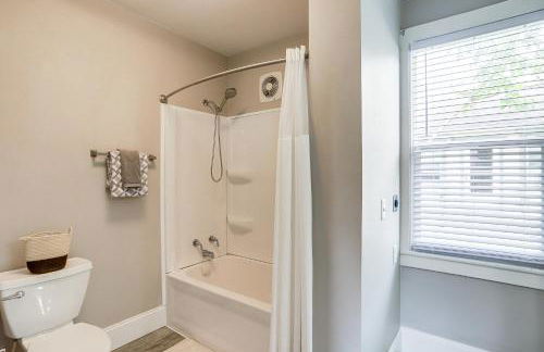 1 Mi to Water and Dtwn Lake Erie Family Getaway - Foto 15