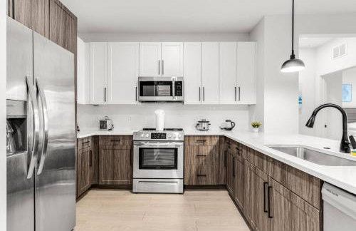 2BR Sunspot Poolside Living in Apollo Beach - Foto 4