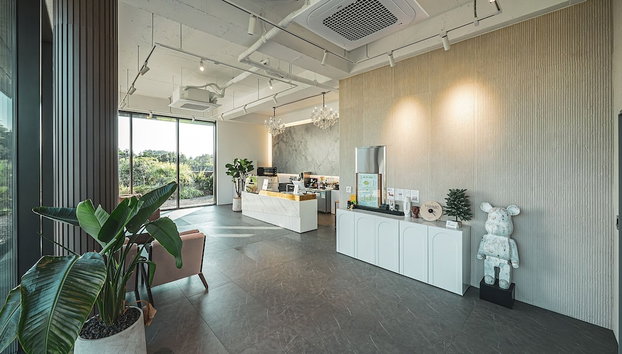EUDAIMONIA - Photo 3, Check-in/check-out kiosk