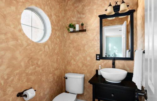 Hidden Gems with Pool and Game room - Foto 19