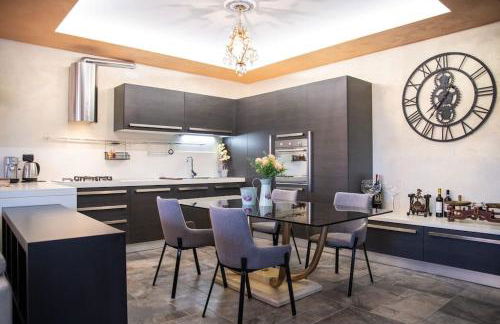 Villa con vista - piscina e barbecue privati - Foto 13