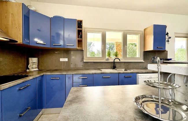 Mia - With Pool - A1 - Photo 8