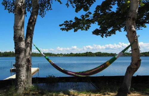 Bass Bay Getaway | Lakefront Family Cottage - Foto 57