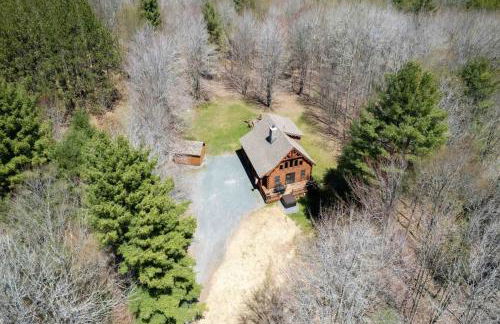 Cozy Log Cabin with Hot Tub 10 Min to Hunter Mtn - Foto 34