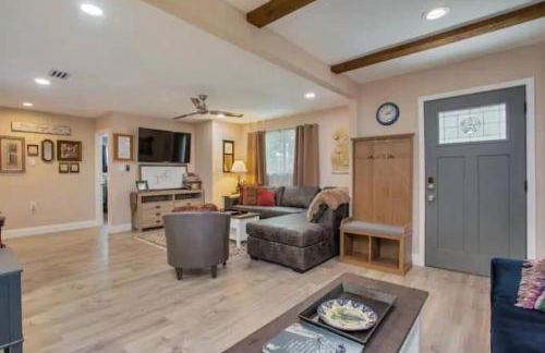 Grapevine Historic District ! New Remodel - Foto 4