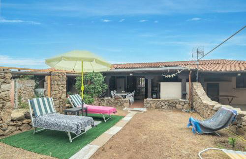 Rosemary House - Photo 3