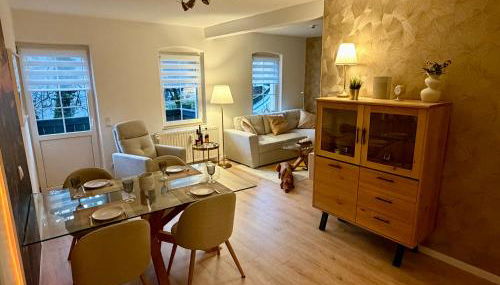 Ferienwohnung Kathy - Moderne, stilvolle Ferienwohnung mit Balkon, Sauna und kostenlosem Parkplatz im schönen Elbsandsteingebirge - Foto 4