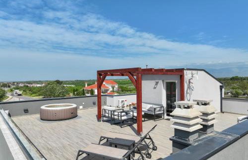 Villa Tia with heated pool & jacuzzi - Foto 24