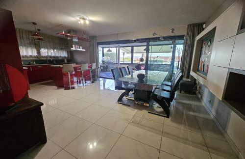 Petit Paradis à Bandol t4 piscine clim Parking Fibre Coffre-fort - Foto 14