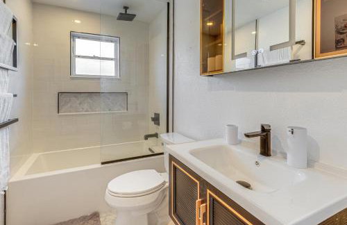 5 Mi to Downtown St Pete Private Oasis with Yard - Foto 15