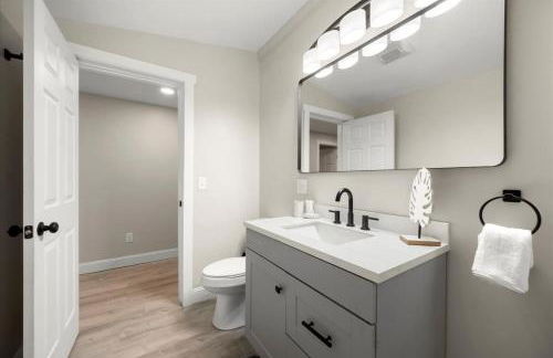 Whitewaters-Main plus Genoa on Oneida Lake - Sleeps 19 - Photo 53