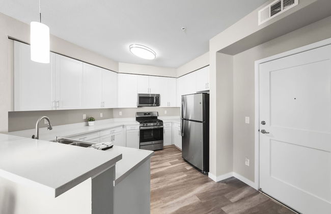 Chic Apt w Jacuzzi Lake Front Nr Casino Imax - Foto 3