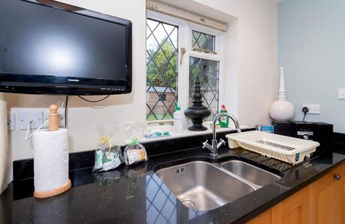 Luxurious Country House with Cinema Games Room - Pass the Keys - Photo 31