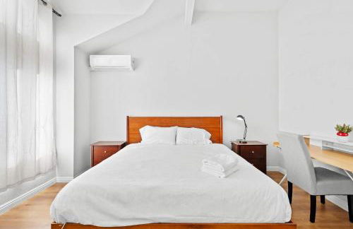 Stylish Home w Full Kitchen Garage Backyard - Foto 20