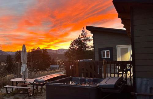 Abandoned Rail Cabin -19 miles to Breckenridge! Hot Tub! - Foto 46