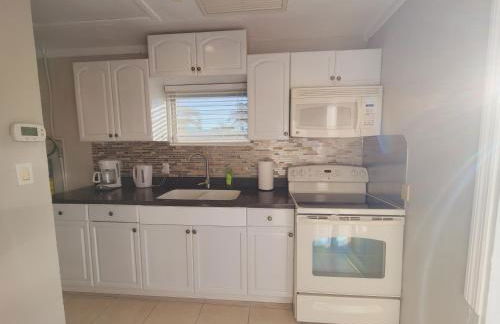 Cottage on Walking Distance To Nokomis Beach - Foto 4