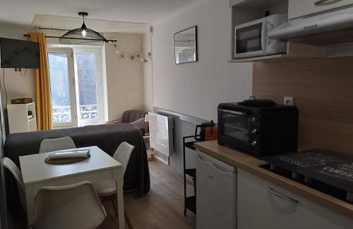 appartement cosy hyper centre de Cauterets - Photo 9