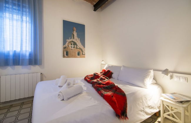 Happy People Gaudi Sant Pau - Foto 8