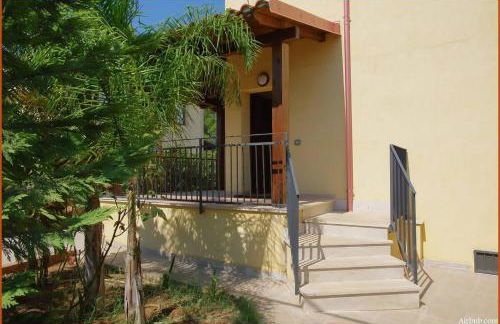 LOBEA BEACH HOUSE - enjoy a beach lifestyle! - Foto 1