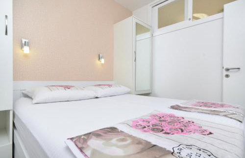 Apartment Mira II - Photo 70