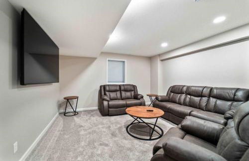 Spacious 5BR Family Home Near ISU & Attractions - Foto 23