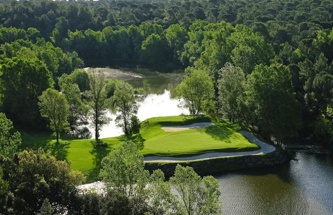 Resort in La Motte Near Golf & Beaches - Photo 39